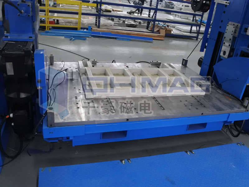 翻模機(jī)快速換模系統(tǒng)