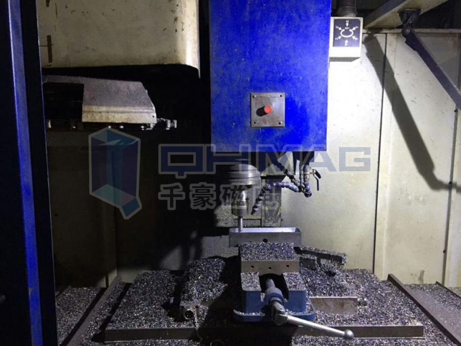 快速工裝夾具-電永磁吸盤應(yīng)用于加工中心的意義