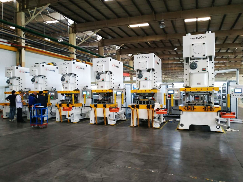 千豪磁力模板在沖壓機上的創(chuàng)新應(yīng)用與優(yōu)勢