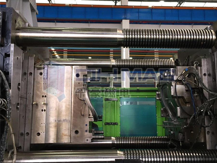 注塑機磁力換模