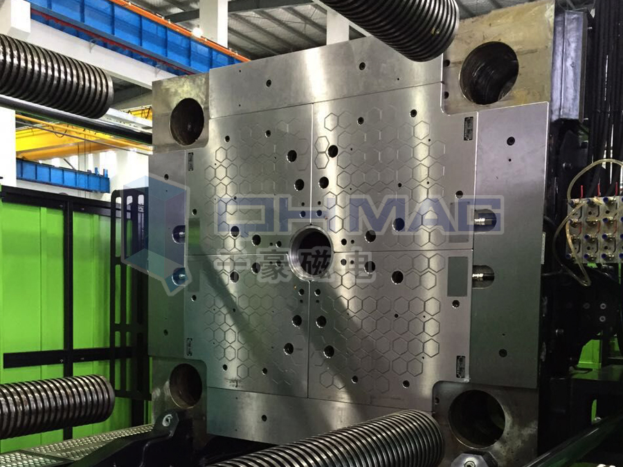 注塑機磁力換模