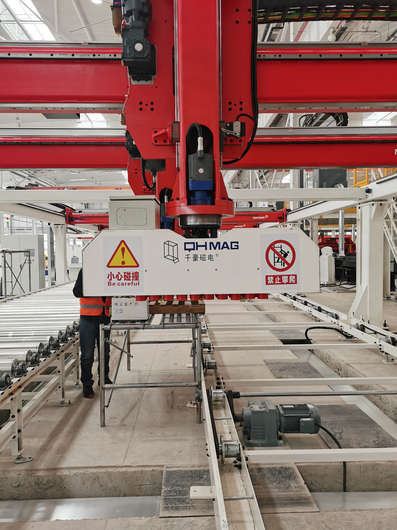 電永磁吸盤(pán),注塑機(jī)快速換模,電永磁起重器